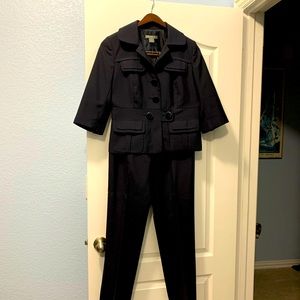 Ann Taylor 3/4 sleeve Pant Suit